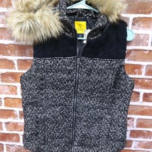 NWT Women Prince & Fox Vest